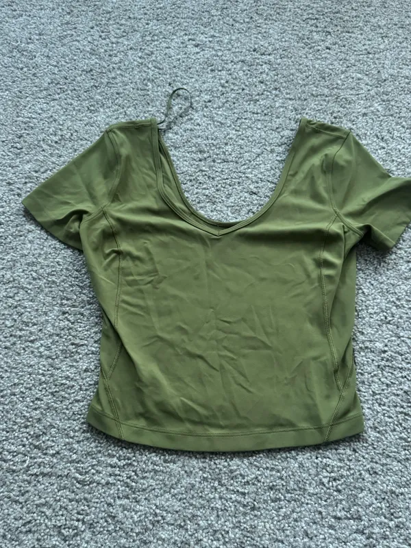 Lululemon Align Tee is featured in the color bronze green and is designed with buttery-soft Nulu fabric - Image 2
