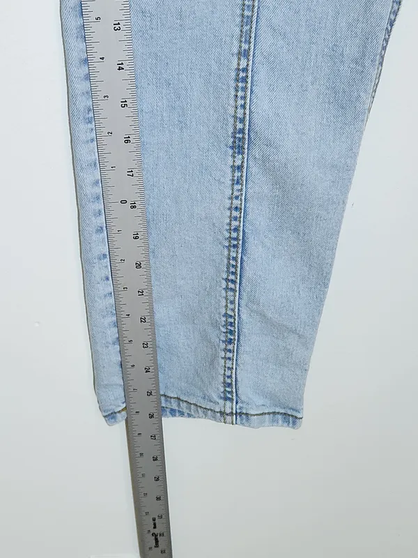 Universal Thread Light Wash High Rise Slim Straight Ankle Jeans Size 12 Flaw - Image 9