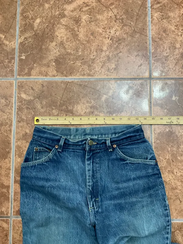 Vintage Lee high waisted straight leg jeans - Image 7