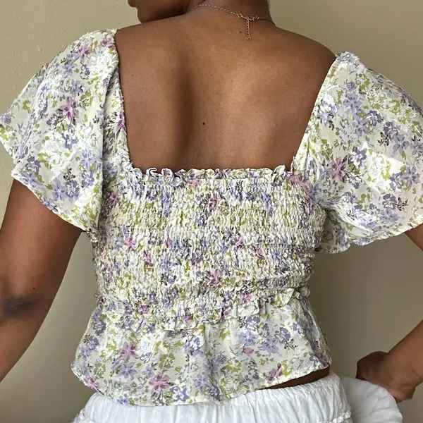 Astr the Label Purple Floral Flutter Sleeve Top Size XS - Image 4