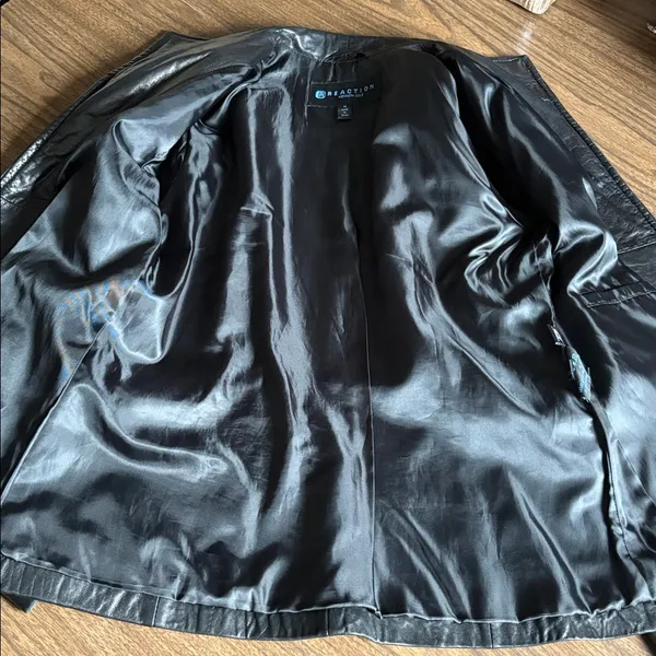 Kenneth Cole Reaction Black Leather Jacket Medium - Image 4