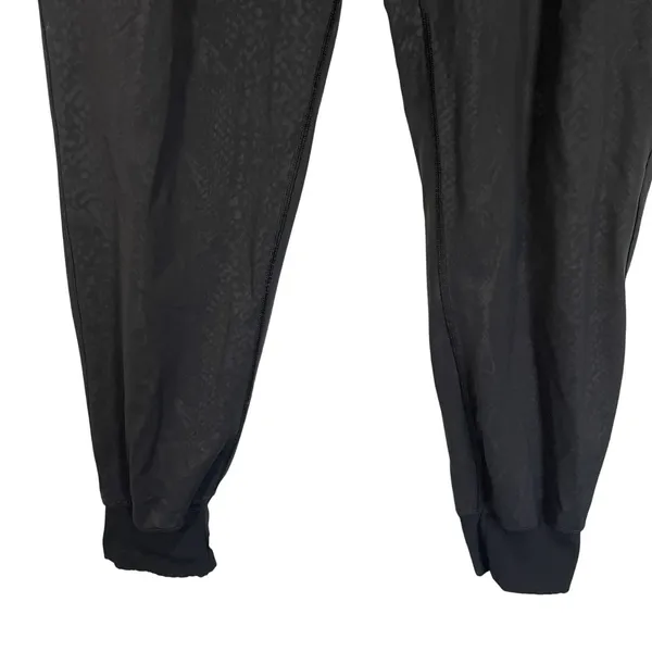 Lululemon Street To Studio Pant II Black Snakeskin Python Print Joggers Womens M - Image 5