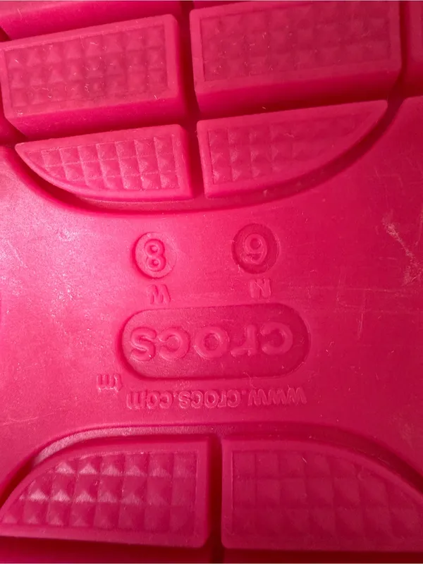 Crocs Classic Mega Crush Sandal Unisex Thick Sole Womens 8 Mens 6 Hot Pink NEW - Image 3
