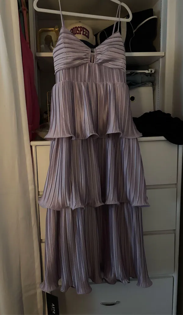 ASTR The Label Formal Lupin Pleated Tiered Maxi Dress - Image 4
