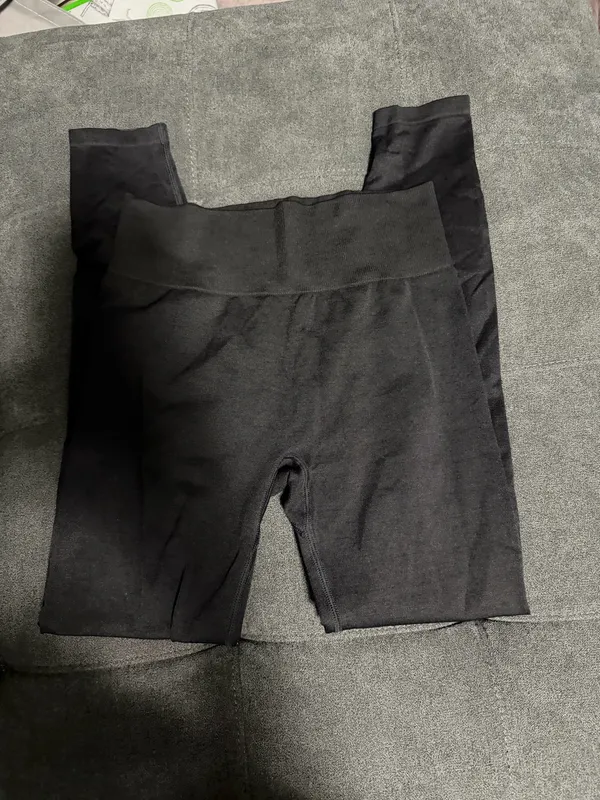VS PINK Seamless Leggings - Image 2