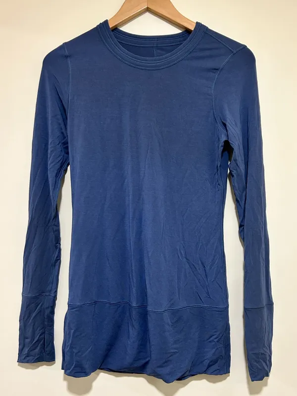 Lululemon Rule the Day Long Sleeve in Code Blue Size 6 Small - Image 3