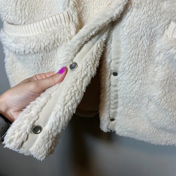 Varley Balter Relaxed Sherpa Gilet Vest Cream Faux‎ Fur Women's Medium - Image 6