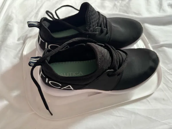 Michael jordan high top green and black sneaker sz 6.5 - Image 4