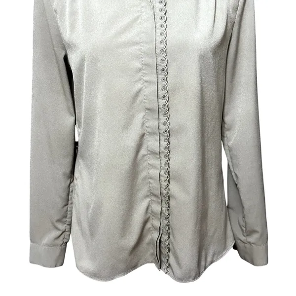 Banana Republic Olive Green Classic Embroidered Button Up Blouse Office Ready - Image 4