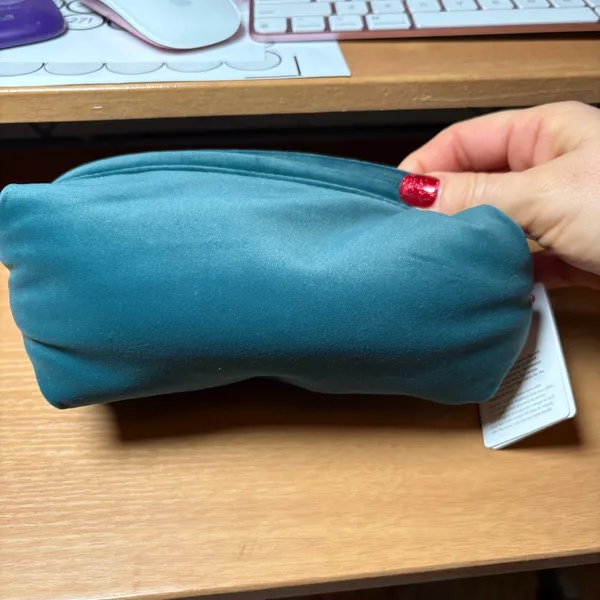 Lululemon Feeling Ready Mini Velour Pouch NWT SOLD OUT Color: Green Jasper - Image 4