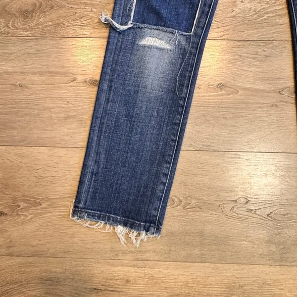 Madewell Slim Boyjean Jeans Patched Distressed Denim Raw Hem Womens‎ Size 26 - Image 5