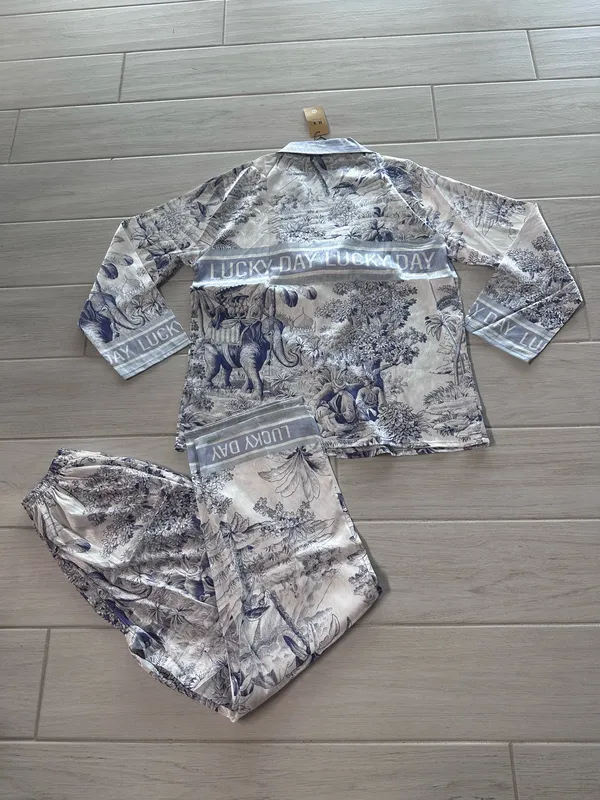 Printed of wildlife pajamas set - Image 2