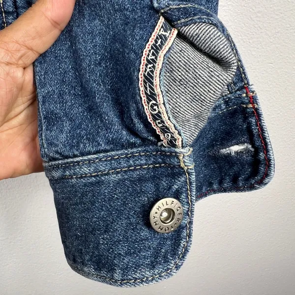 Vtg. 2003 Tommy Hilfiger Denim Jean Jacket Classic Blue Cotton Button‎ Up Medium - Image 9