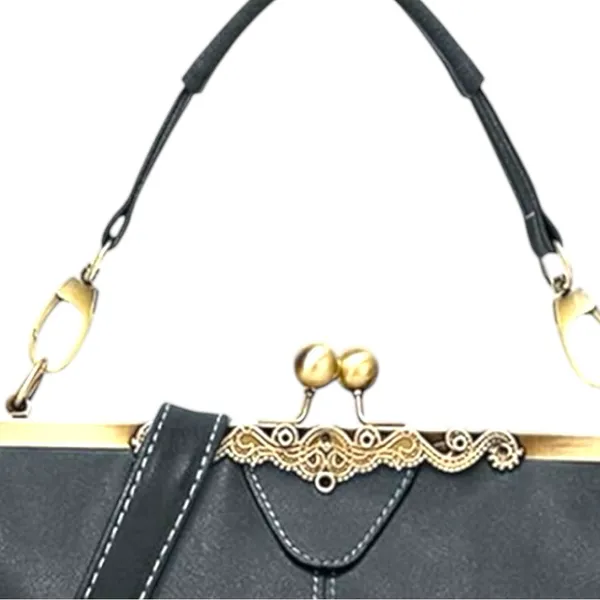 Elegant Black faux leather kiss lock Handbag! New - Image 3