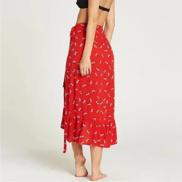Billabong Dancing Till Dawn Red Floral Midi Wrap Skirt Size Medium - Image 2