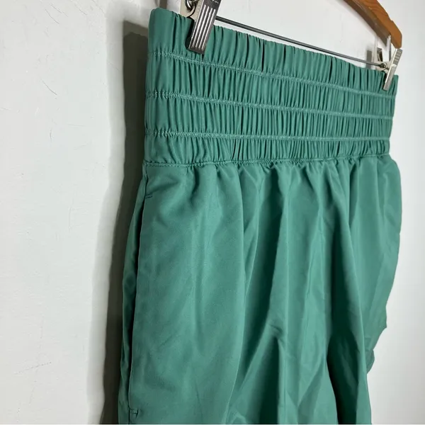 Nike women’s‎ one dri-fit ultra high waisted 3” brief lined shorts size large - Image 7