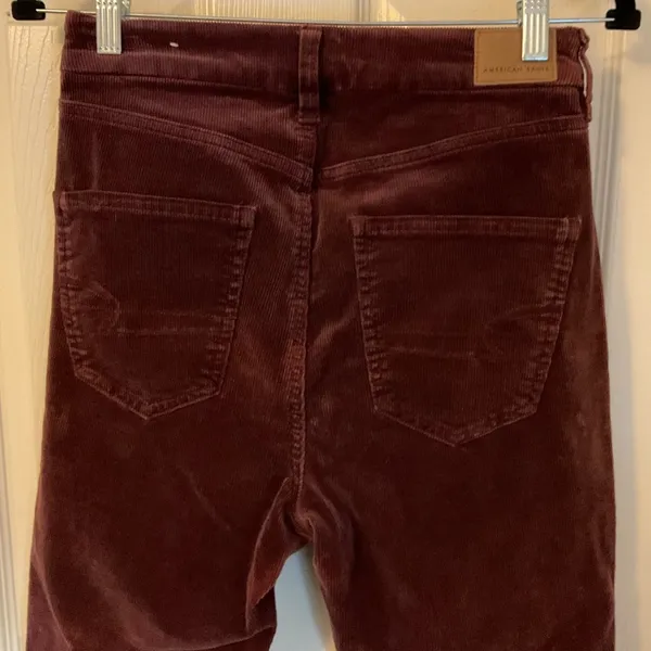 American Eagle Burgundy skinny corduroy pants size 6 - Image 9
