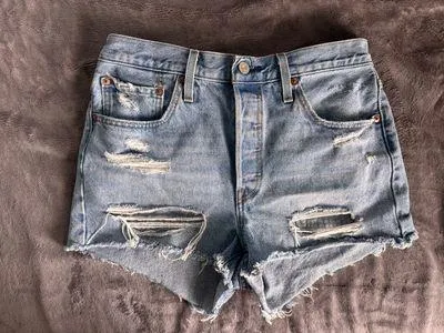 Levi’s 501 Shorts - Image 2