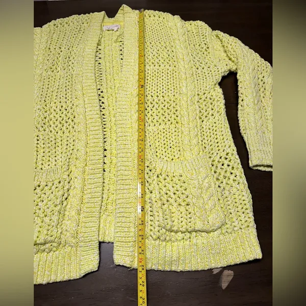 A by ANTHROPOLOGIE Cable Knit Yellow- White CARDIGAN, 73% Cotton, Size M/L - Image 6