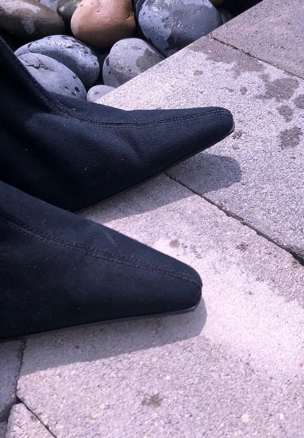 Vintage Thigh High Black Boots Size 9 - Image 2