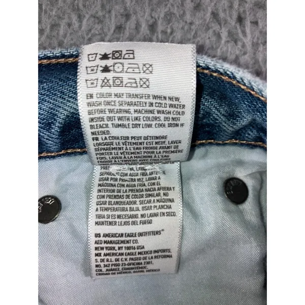 American Eagle Girlfriend Jeans Women 8 Short High Rise‎ Distressed Thrashed - Image 11