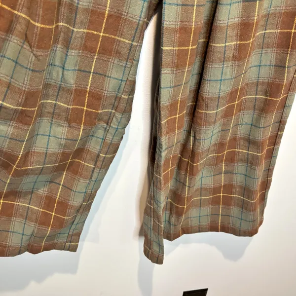 Blakeley Brown Plaid Cropped Wide Leg Cargo Pant - size Small/Medium - Image 3
