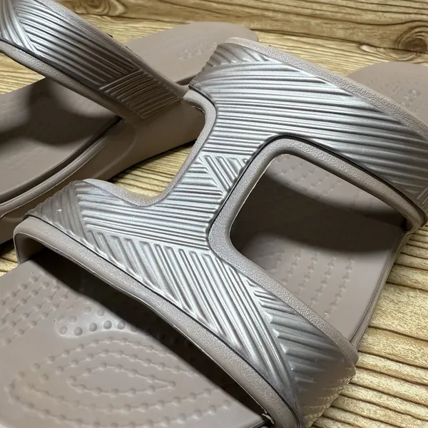 Crocs Monterey‎ Metallic Wedge Shoes Sz 7 Slip On Comfort Cushion Sandals 207144 - Image 8