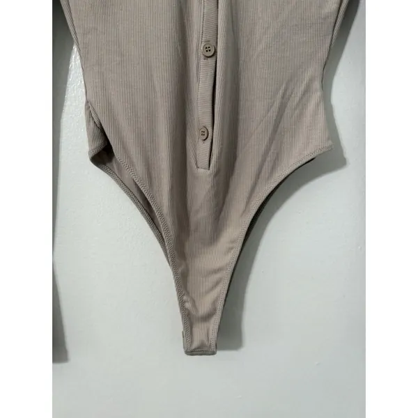White Fox Ribbed Long Sleeve Body Suit Button Front Beige Small Rayon - Image 3