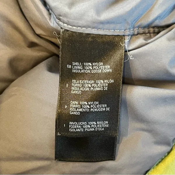 The North Face Women’s 550 Goose Down Green Vest Full Zip Size Small - Image 5