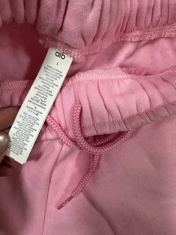 Alo Accolade Shorts Sweet Pink Small - Image 4