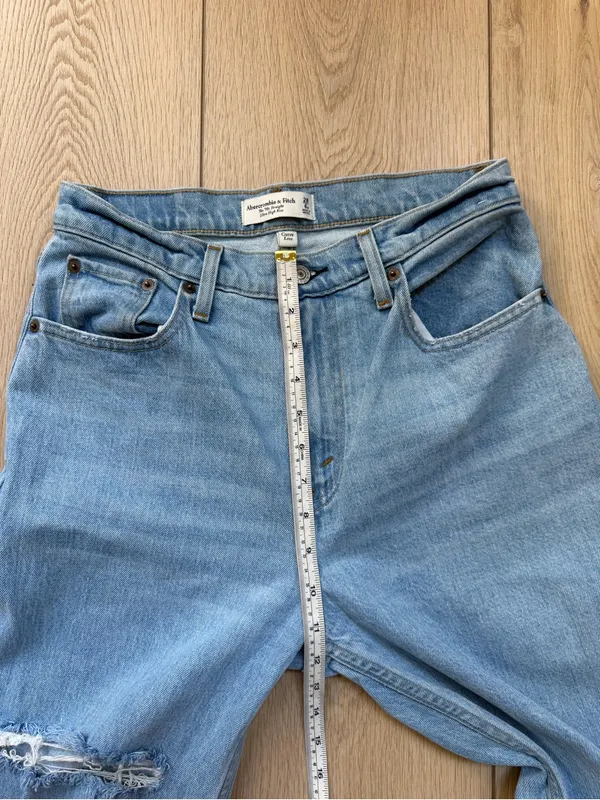 Abercrombie & Fitch 90’s Straight Ultra High Rise Curve Light Wash Distressed 28 - Image 7