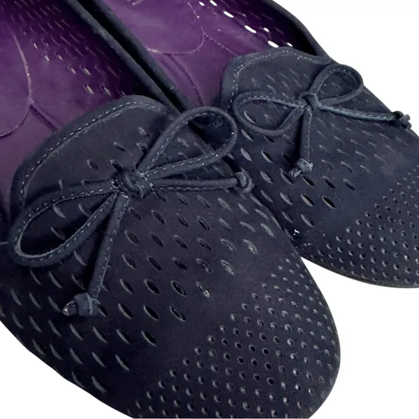 Vaneli Lakona Blue Suede Perforation Flats Size 9 - Image 4