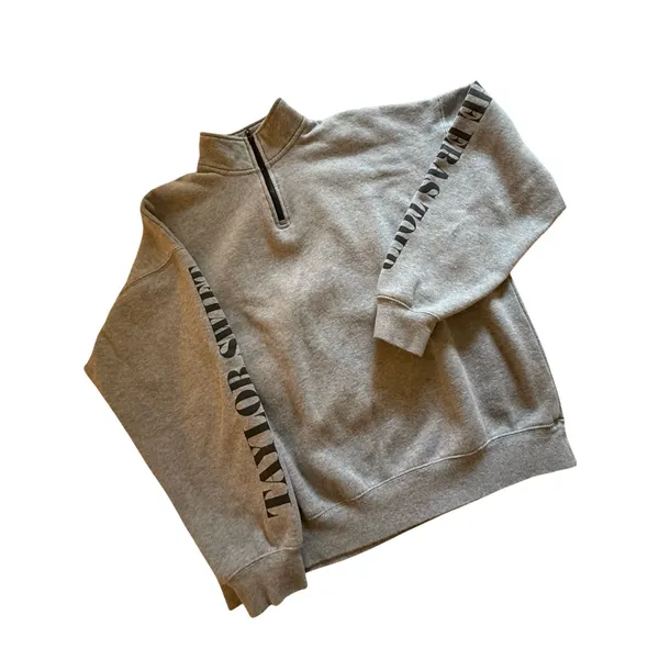 Taylor Swift Eras Tour Sweatshirt Size M Gray Graphic Logo 1/4 Zip Official Merc - Image 9