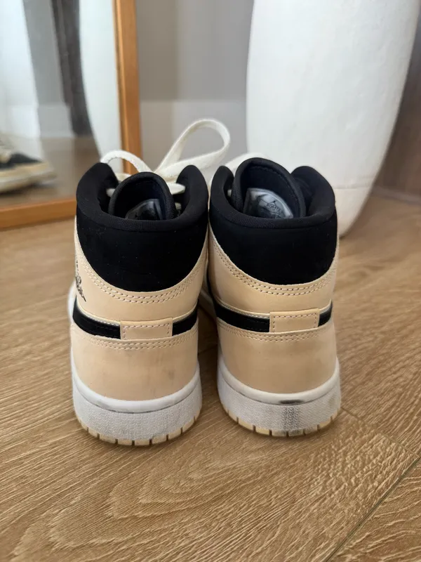 Nike Air Jordan Mid Women’s - Image 6