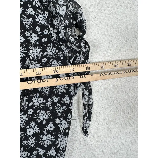 Blu Pepper Womens Dress Medium Floral Black White Lined V-Neck Knee Length‎ - Image 8
