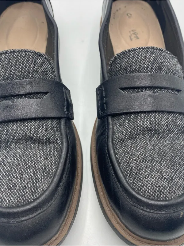 Clarks Raisie Aletta Black Leather Gray Tweed Slip-On Penny Loafers 7M Cushion - Image 2