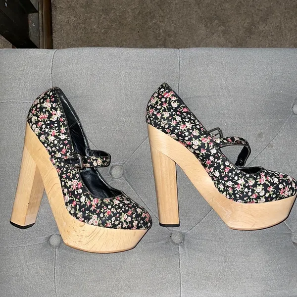 Y2K Cece Lamour wood heels chunky ditzy floral - Image 3