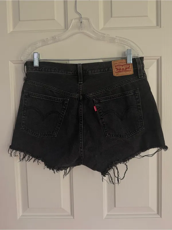 Levi's Black 501 shorts - Image 2