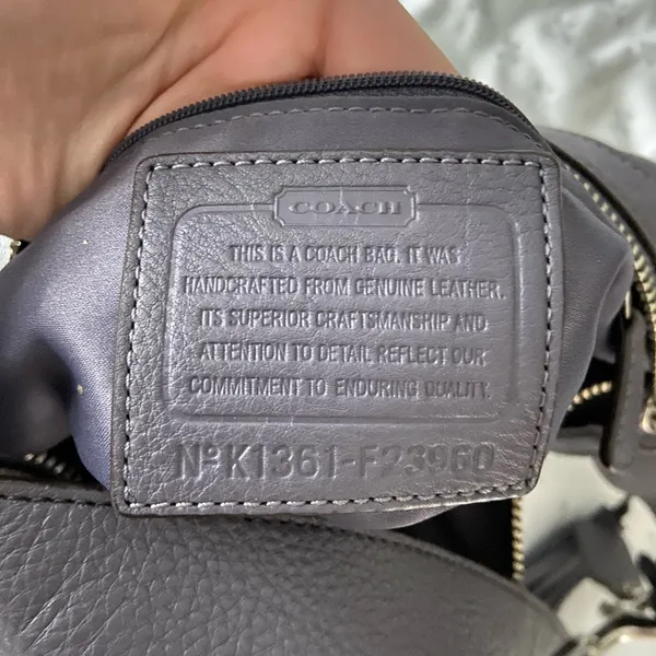 Coach Avery leather small hobo bag - Image 3