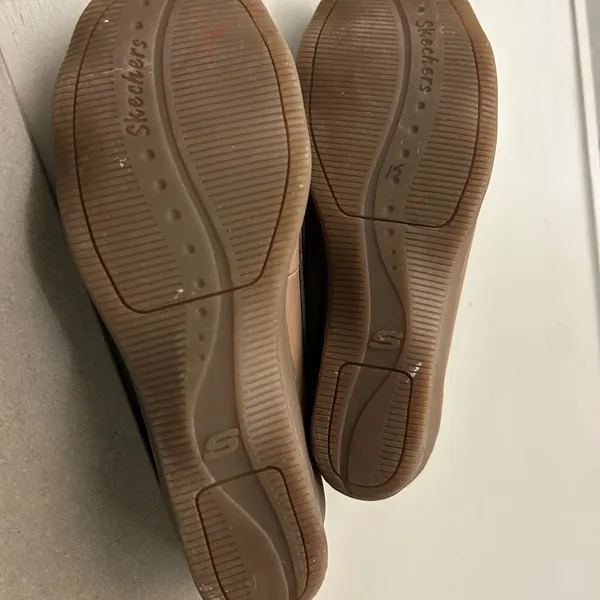 Skechers Women's Brown Loafers with Fringe and Bow size 8. - Image 10