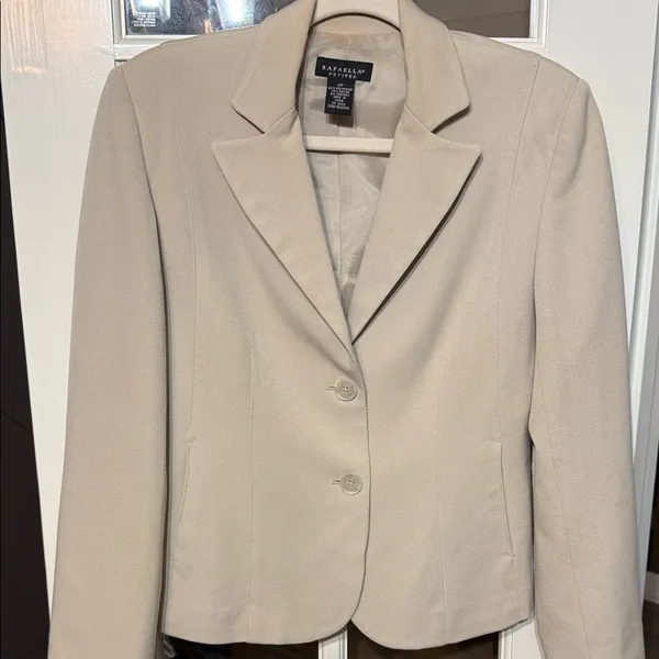 RAFAELLA Tan Blazer Jacket Size 6P - Image 2