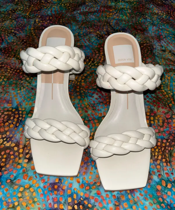DV by Dolce Vita Sandals 6.5 - Image 2