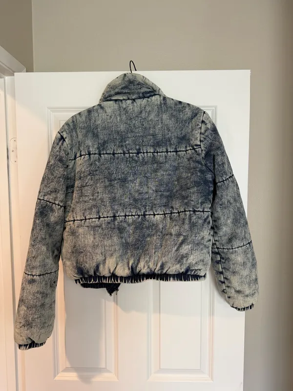 Vigoss Acid-Wash Denim Puffer Jacket Size S - Image 3