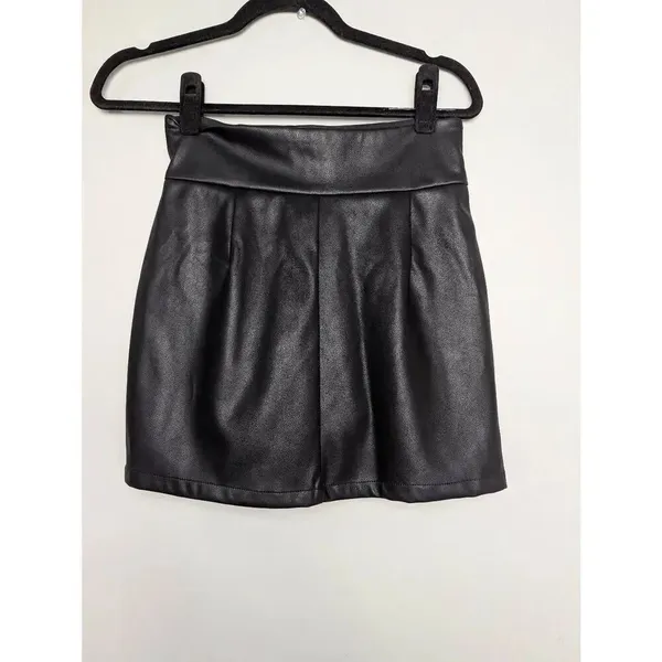 Barbie Chill faux leather mini skort Medium Black - Image 2