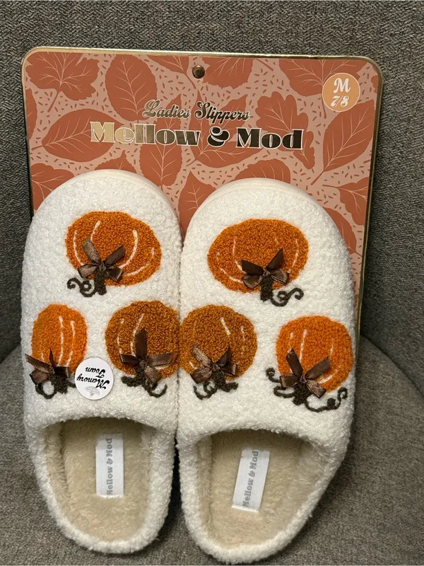 Mellow & Mod Women's Cream Pumpkin Detail Fall Fuzzy Slippers - size M (7-8) - Image 2