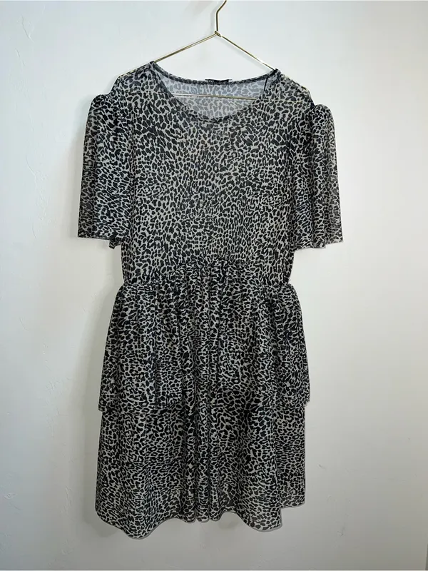 Zara Black and White Leopard Tiered Short Sleeve Dress Medium - Image 2