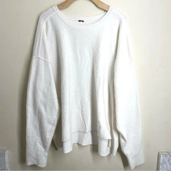 Free People Luna Pullover Oversized Sweater size L Ivory Slouchy Crewneck - Image 4