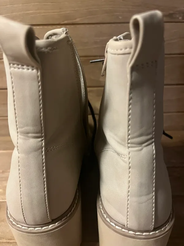 DV Dolce Vita Women's Rachal Ankle Boot tan size 8 - Image 5