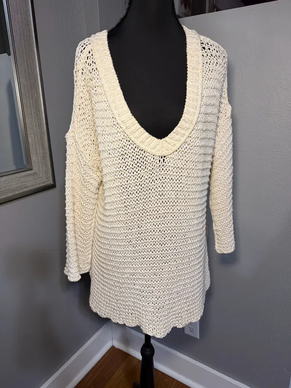 Free People Park Slope Cream V-Neck Cabincore Knit Sweater Medium. - Image 3