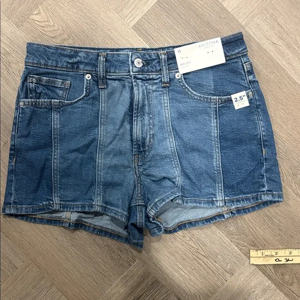 Arizona Women's Denim Shorts High Rise Size 11 - Image 8